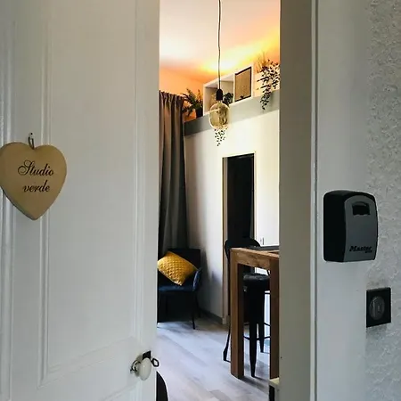 Proche Du Centre Et Des Thermes